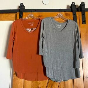 2 latched mama 3/4 length nursing access and maternity t-shirts size S